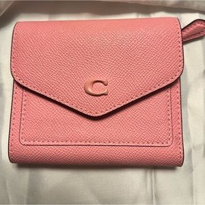 Wyn Small Wallet -Flower Pink
